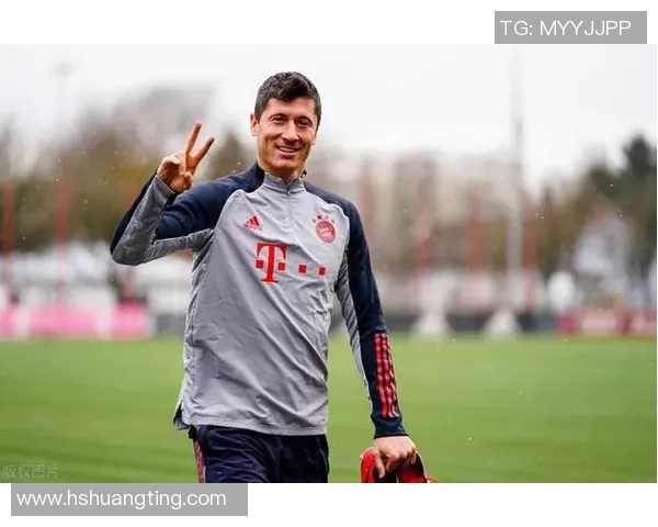 莱万重返德甲与旧主交锋拜仁球迷怒斥其忘恩负义情绪高涨